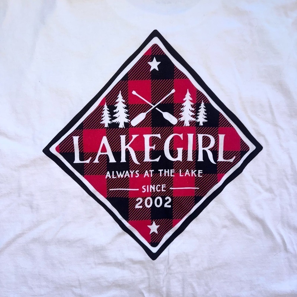 NWT Women’s XXL Lakegirl SS Plaid Forest Graphic TShirt